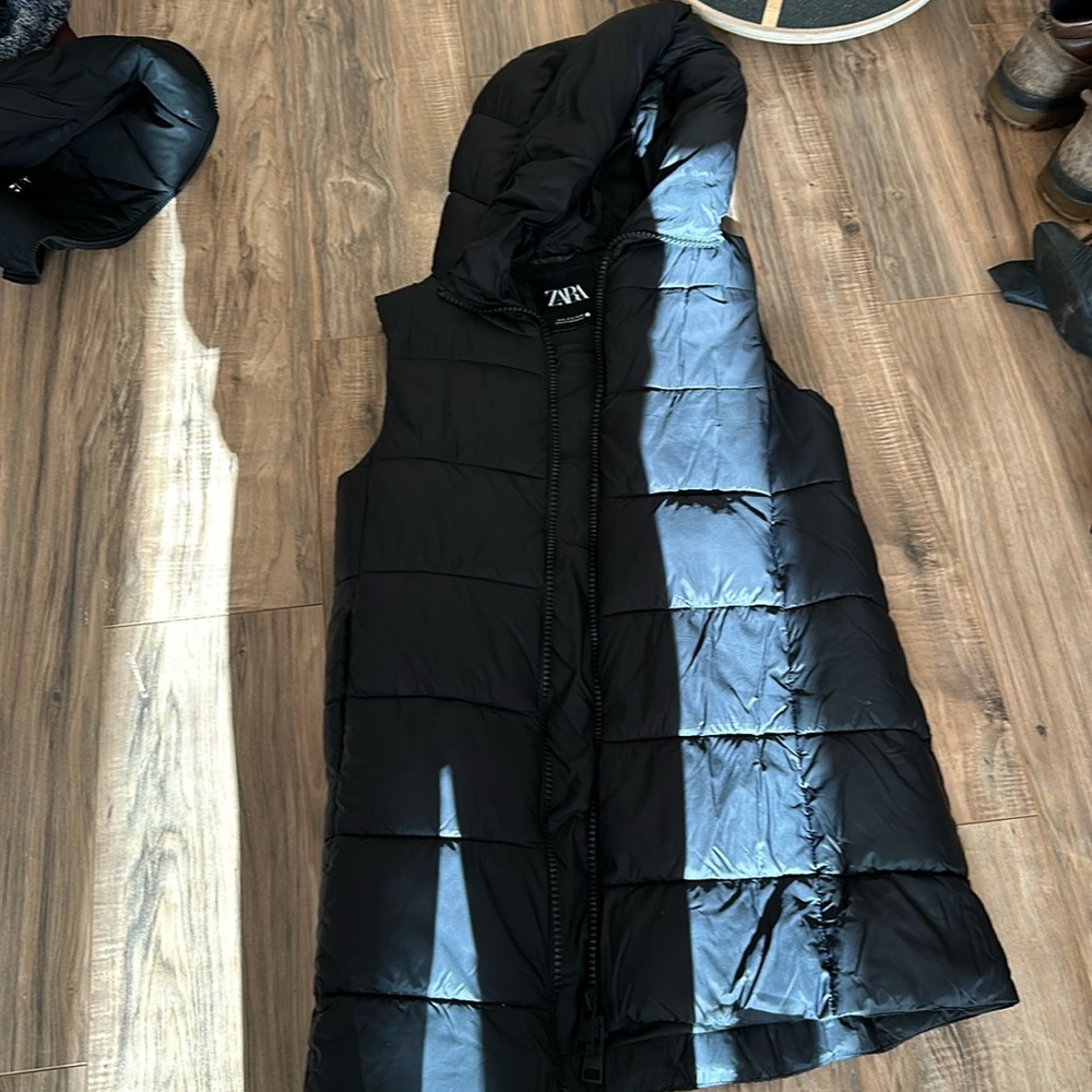 Zara long black puffer vest